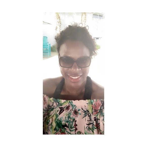 Shemeka, Your Posh Ambassador | Bookmark - Picture 6 of 8